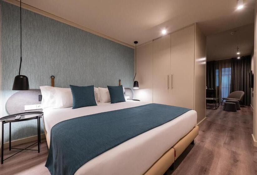 Номер Стандарт, Atenea Rekord Suites