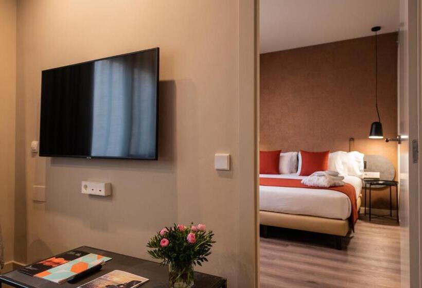 Номер Стандарт Трехместный, Atenea Rekord Suites