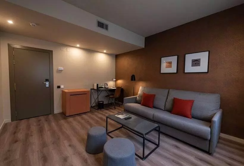 スーペリアールーム, Atenea Rekord Suites