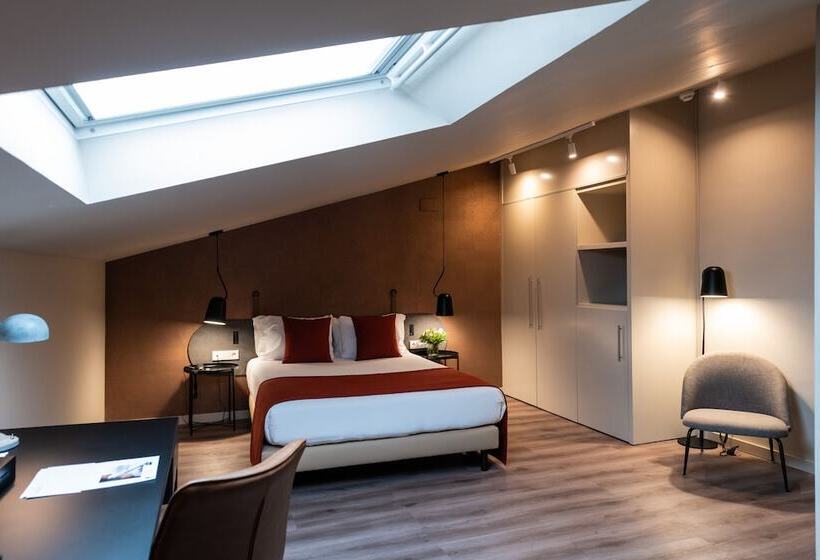 Пентхаус, Atenea Rekord Suites