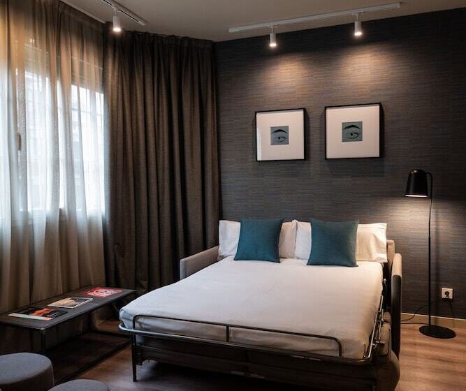 Номер Стандарт Трехместный, Atenea Rekord Suites