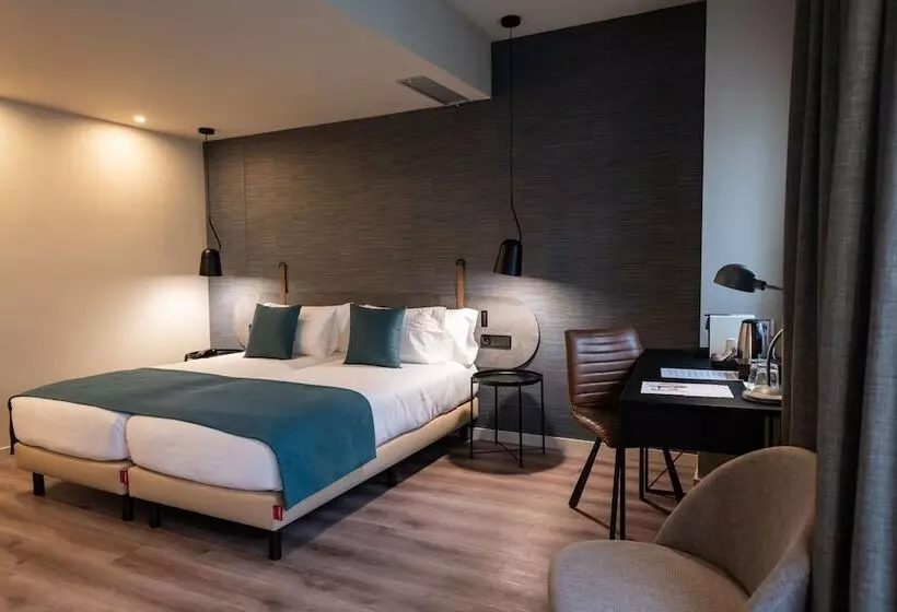スーペリアールーム, Atenea Rekord Suites