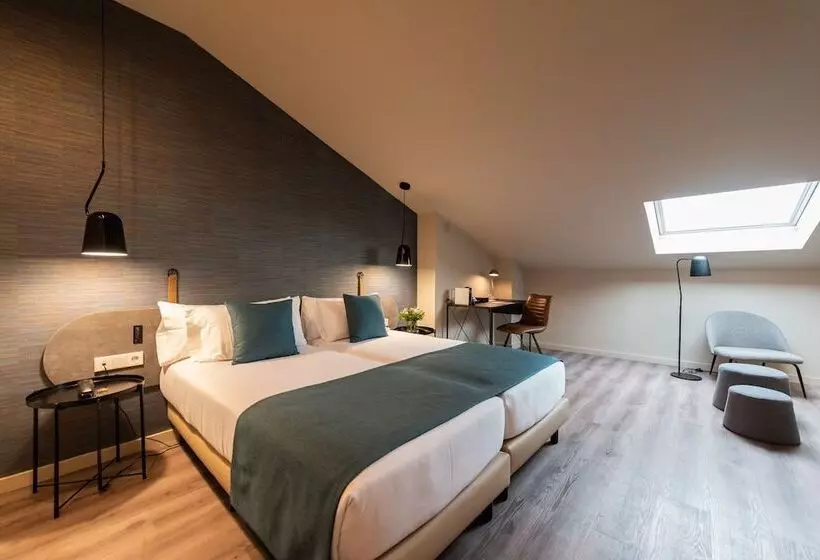 ペントハウスルーム, Atenea Rekord Suites
