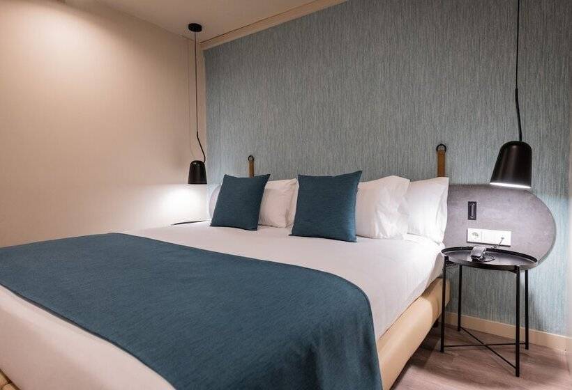 Номер Стандарт Трехместный, Atenea Rekord Suites