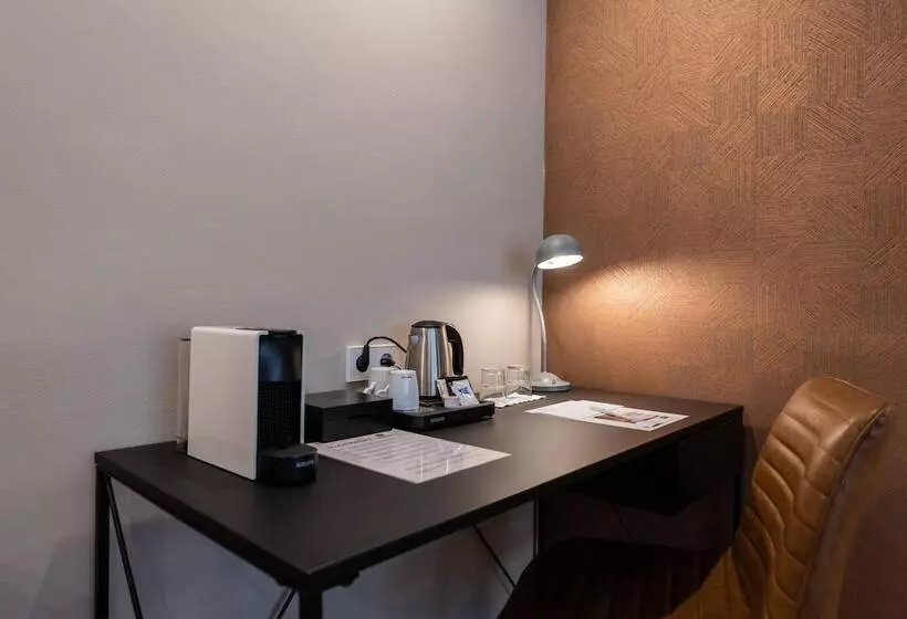 スタンダード４人部屋, Atenea Rekord Suites