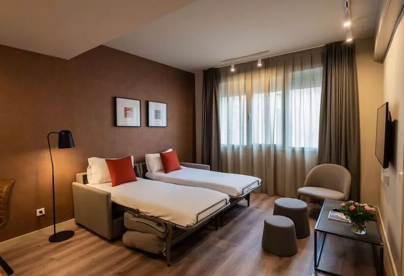 スタンダード４人部屋, Atenea Rekord Suites