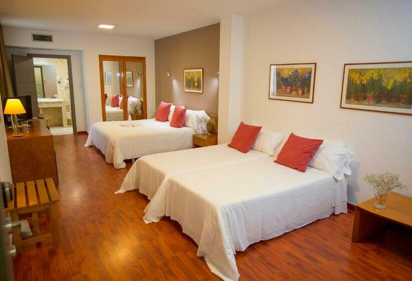 חדר משפחתי, Borgia