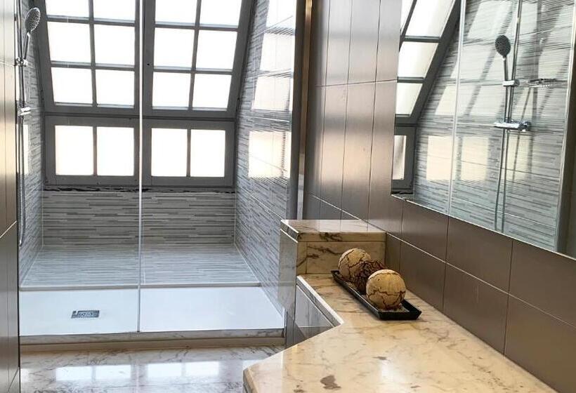 סוויטה, Can Pamplona