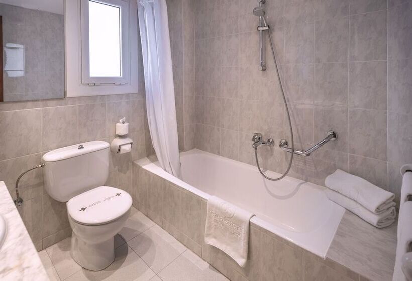 Номер Стандарт Трехместный, Ciudad De Castelldefels