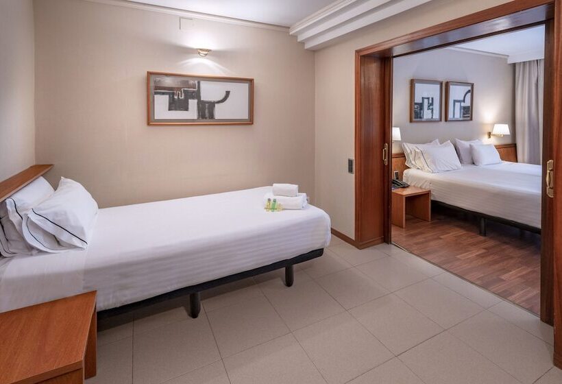 חדר סטנדרט לשלושה, Ciudad De Castelldefels