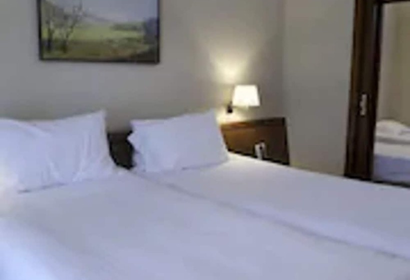 اتاق استاندارد چهار تخته, Ciudad De Castelldefels