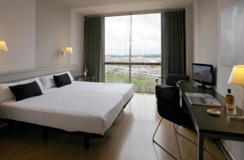 スタンダードルーム, Ciutat De Granollers