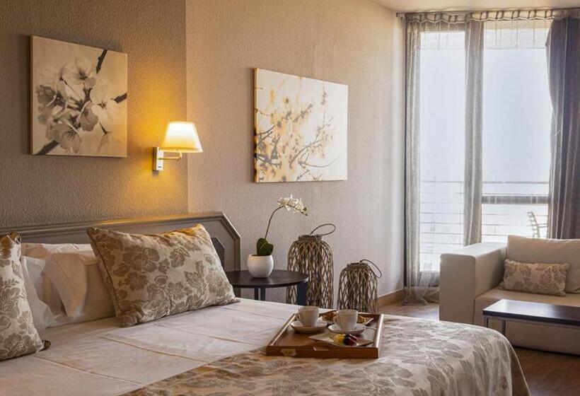 اتاق سوپریور, Ciutat De Granollers