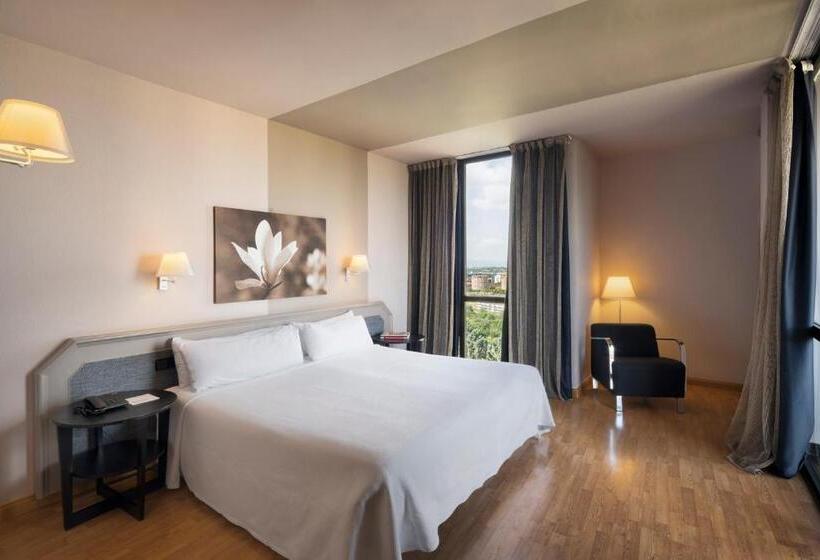 スタンダードルーム, Ciutat De Granollers