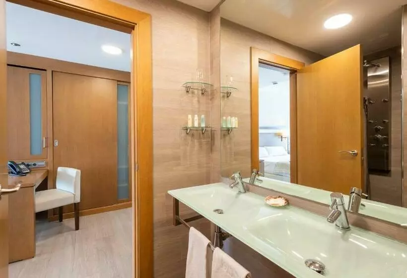 سوییت جونیور, Condesa