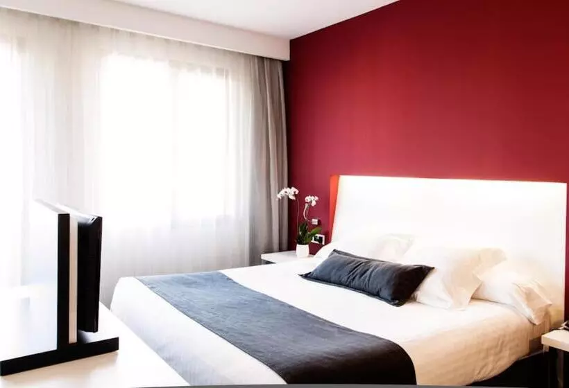 Habitación Triple Estándar, Dimar