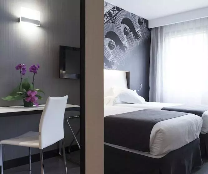 Habitación Triple Estándar, Dimar