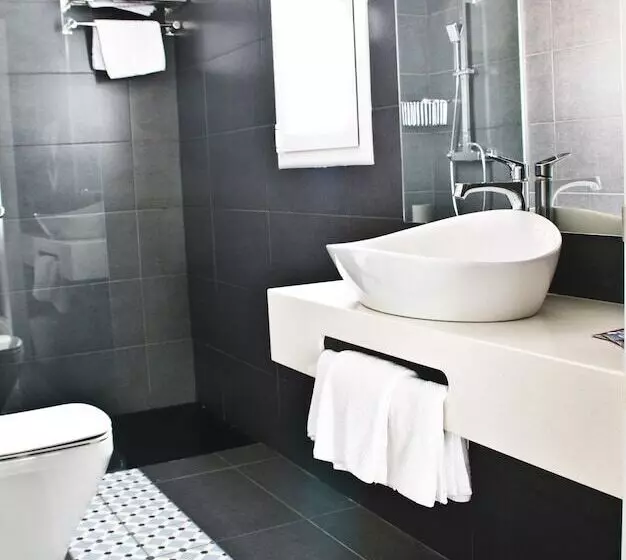 اتاق استاندارد چهار تخته, Europa & Spa