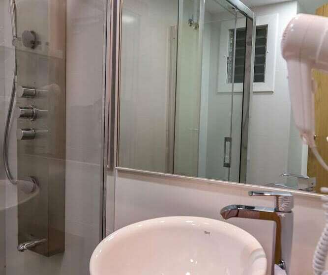 标准间带阳台, Galeón