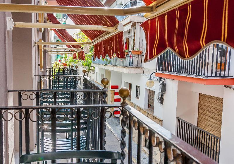 高级大房间, Galeón