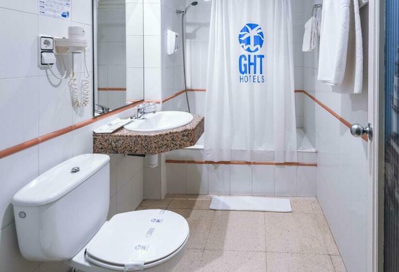 Номер Стандарт Вид на Бассейн, Ght Balmes, Hotel Aparthotel&splash