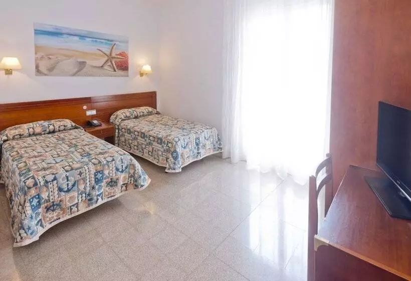 اتاق استاندارد سه نفره, Ght Balmes, Hotel Aparthotel&splash