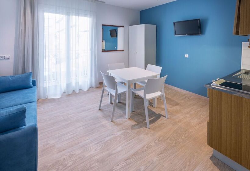 Апартаменты 1 Спальня с Балконом Вид на Бассейн, Ght Balmes, Hotel Aparthotel&splash