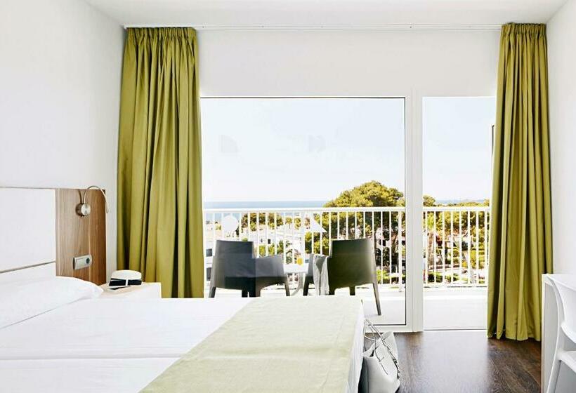 غرفة قياسية, Globales Cala Blanca