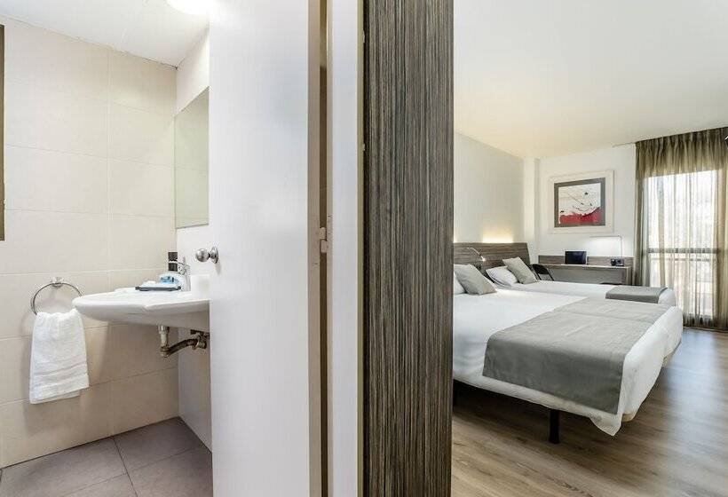 Номер Стандарт Трехместный, Hc Mollet Barcelona