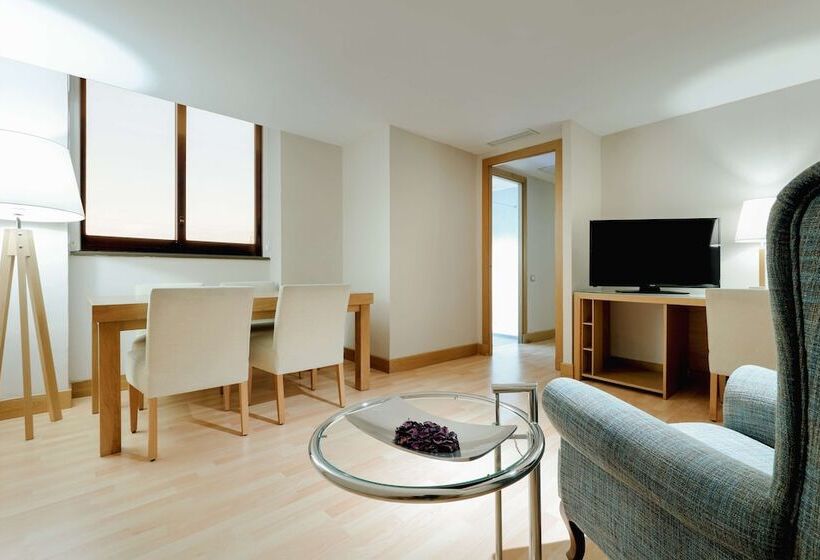 Номер Стандарт, Hesperia Barcelona Sant Just