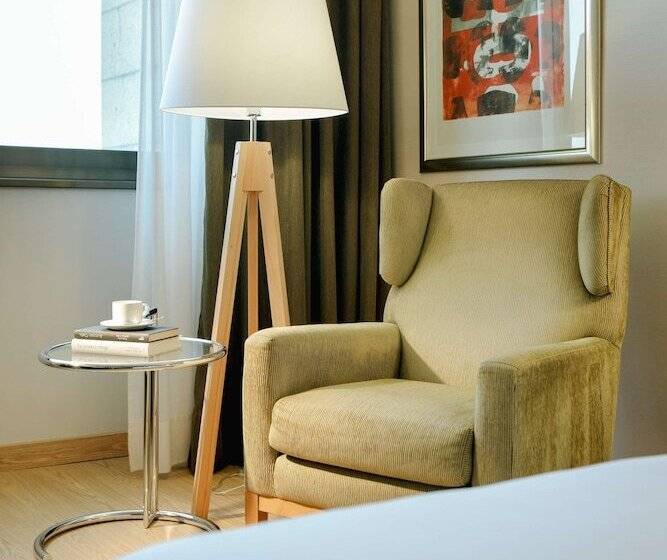 Люкс, Hesperia Barcelona Sant Just