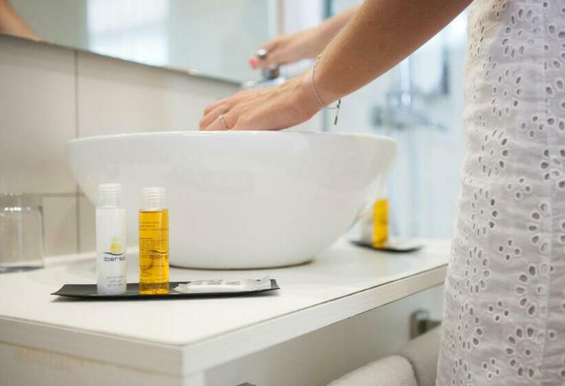 豪华三人间, Ibersol Antemare - Adults Only