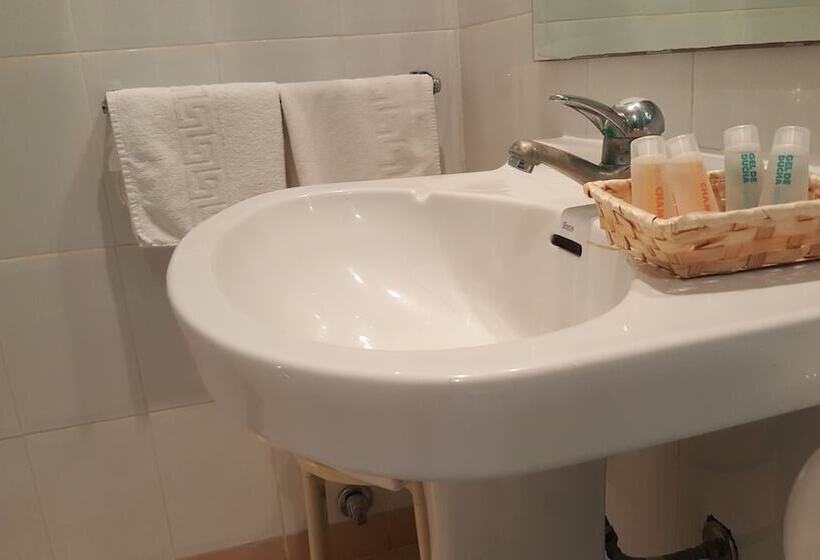 Habitación Estàndard Individual, Imperial Ii