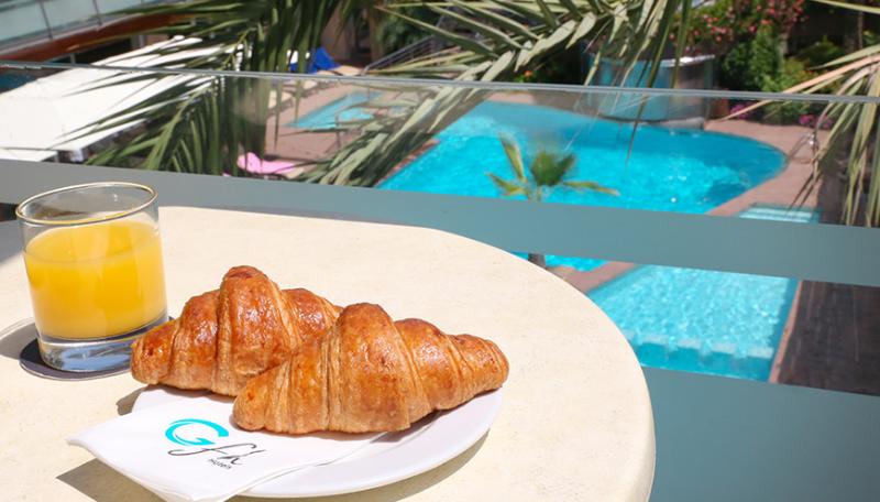 Quarto Triplo Estandar Vista Piscina, Kaktus Hotel Kaktus Playa   Adults Recommended