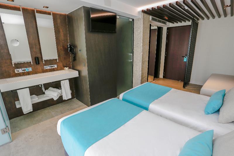 스탠다드 트리플 룸 풀장 전망, Kaktus Hotel Kaktus Playa   Adults Recommended