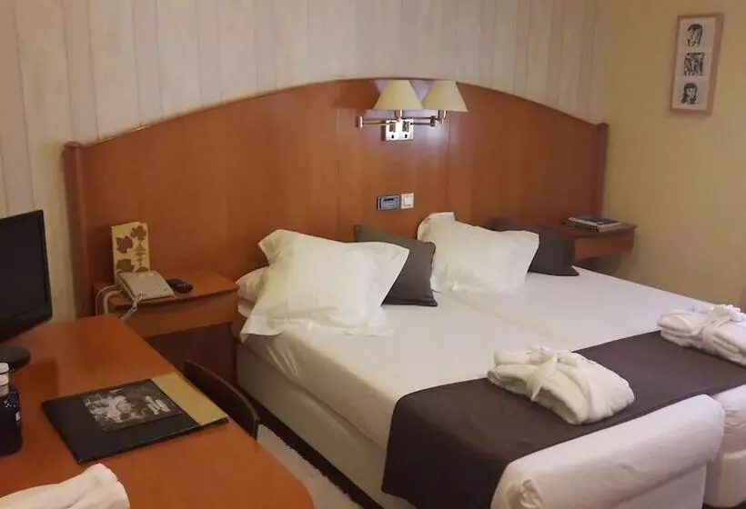 Standart Oda, L Estació