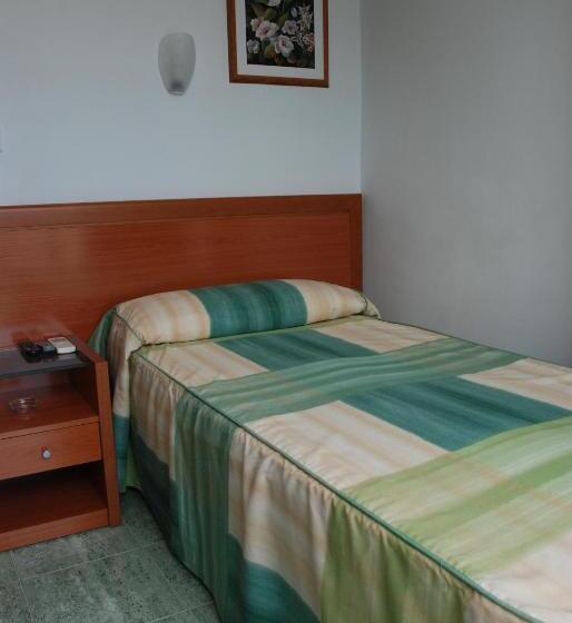 חדר סטנדרט יחיד, Mavi