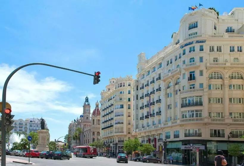 اتاق سوپریور با چشمانداز شهر, Melia Plaza Valencia