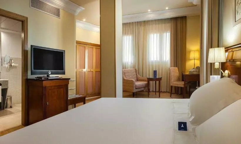 سوئیت جونیور با تراس, Melia Plaza Valencia