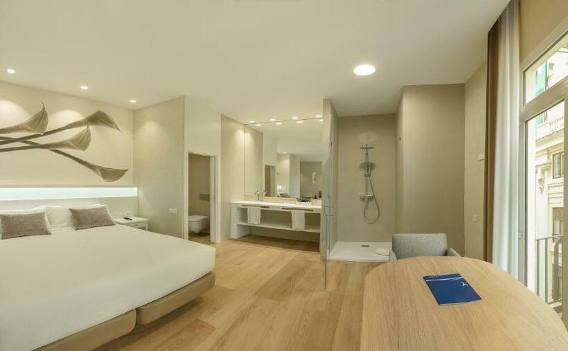 جناح جونيور بريميوم, Melia Plaza Valencia