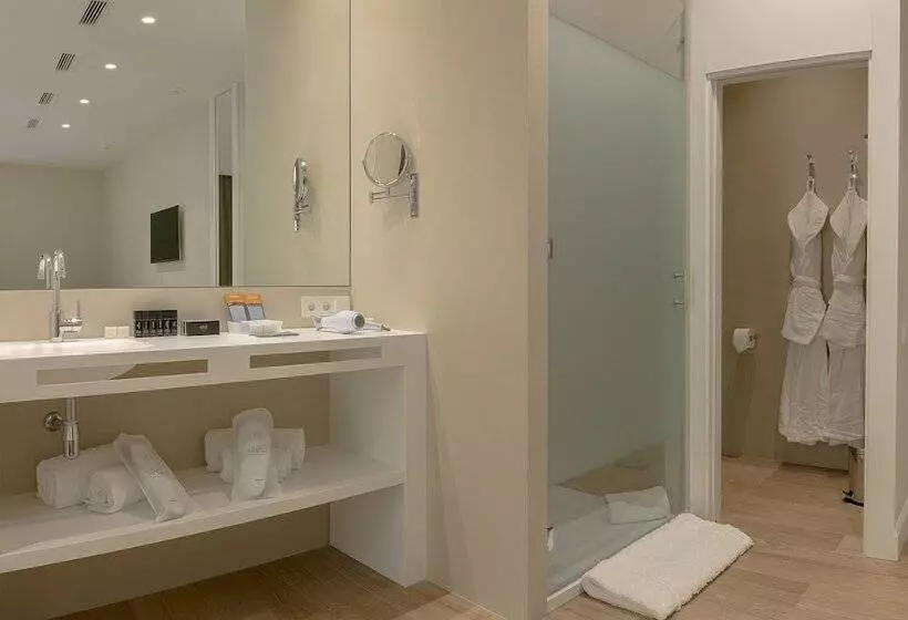 اتاق پرمیوم, Melia Plaza Valencia