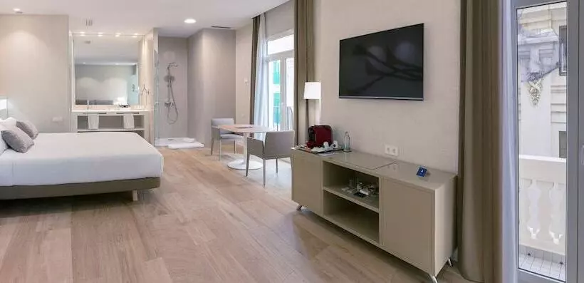 سوییت جونیور اجرایی, Melia Plaza Valencia