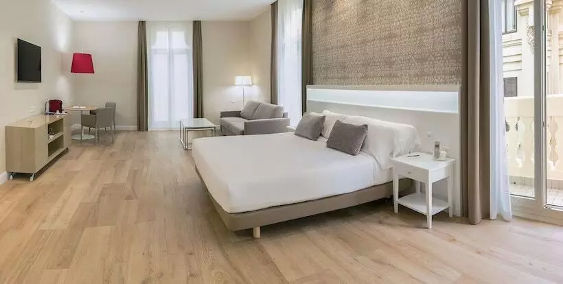 سوییت جونیور اجرایی, Melia Plaza Valencia