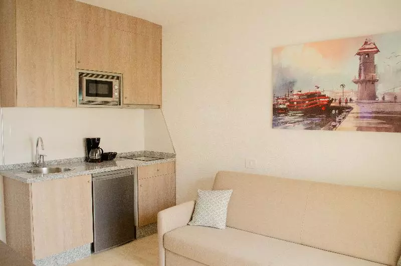 اتاق استاندارد, Melia Plaza Valencia