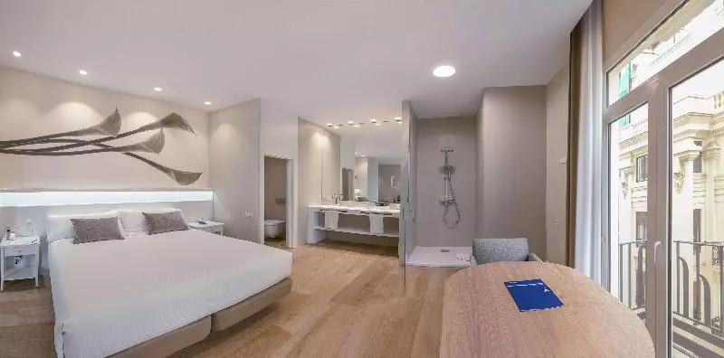 سوییت جونیور اجرایی, Melia Plaza Valencia