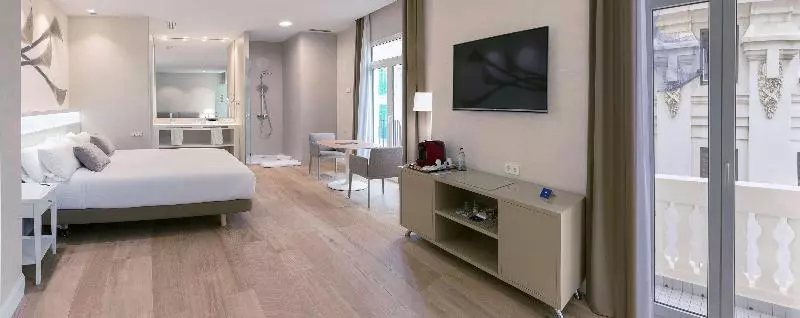 سوییت جونیور اجرایی, Melia Plaza Valencia