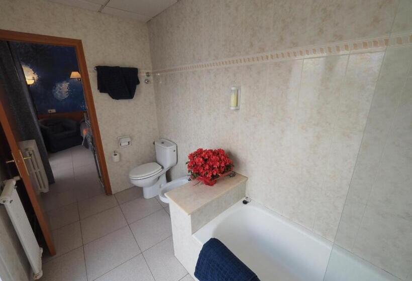 Номер Стандарт с Балконом, Montserrat