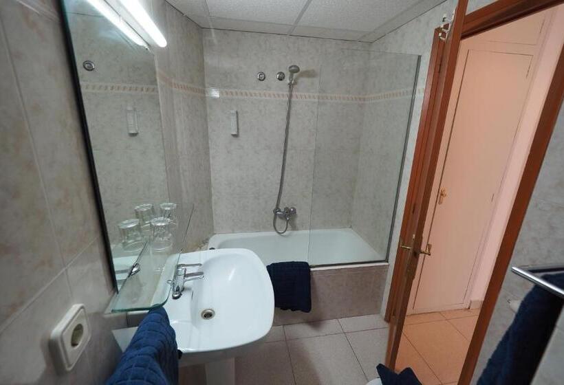 Номер Стандарт с Балконом, Montserrat