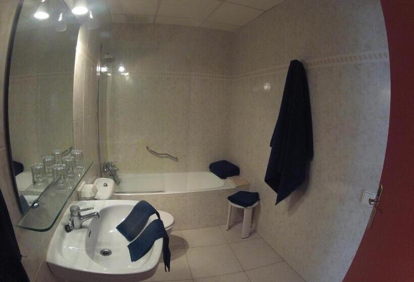 Номер Стандарт Трехместный, Montserrat