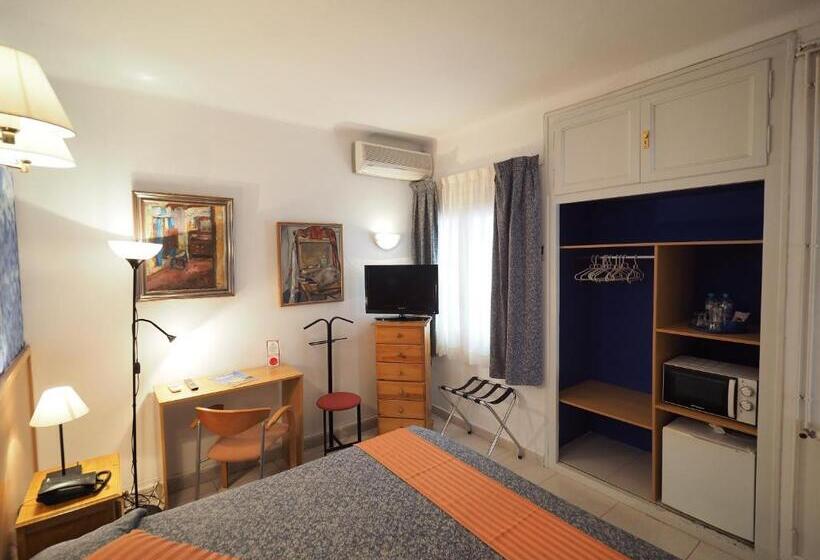 Номер Economy, Montserrat